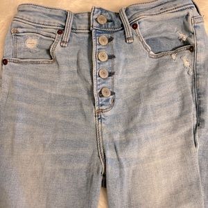 Abercrombie High Rise Super Skinny ankle length size 4/27